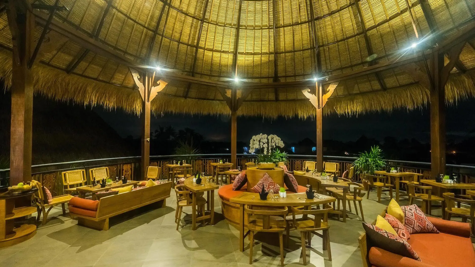 Honai Resort Ubud 4*,